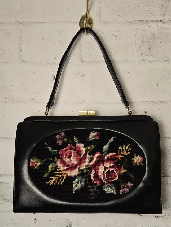 Vintage Needlepoint Rose Handbag Black Frame Kiss Lock Floral Purse - Picture 7 of 13